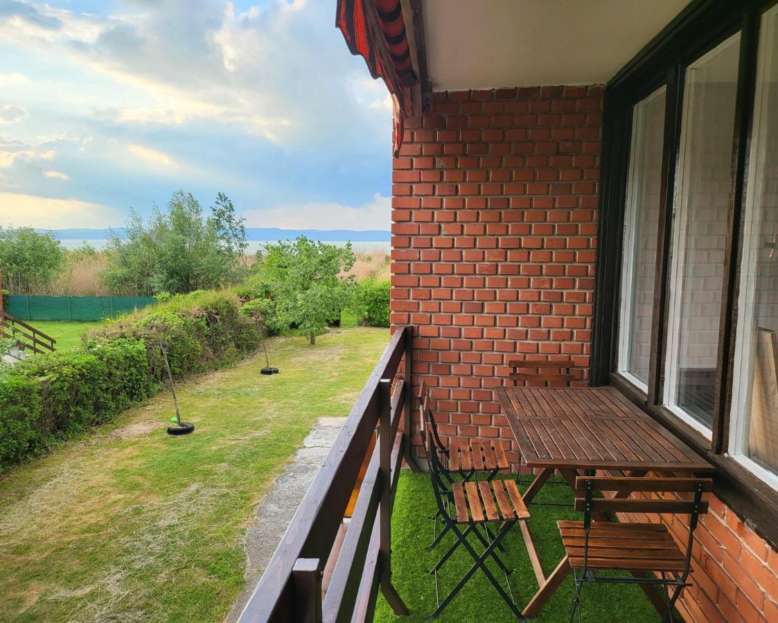 Balatonic Apartman Zamárdi Eksteriør billede